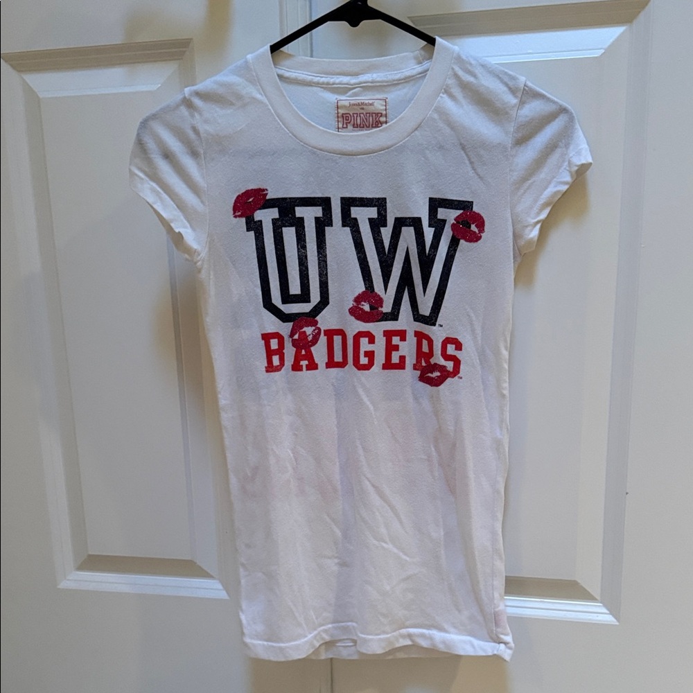Victoria’s Secret Pink limited Edition UW Badgers t shirt, XS